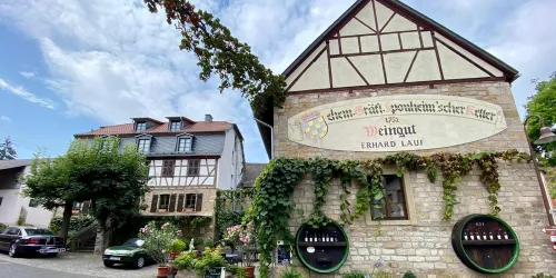 Weingut Erhard Lauf (© Weingut Erhard Lauf)