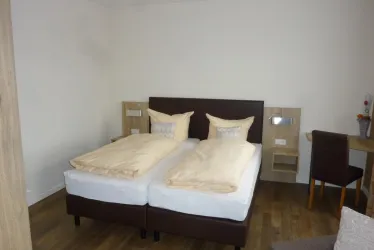 Gebelstich - Doppelbett (© Hotel Stadtmühle)