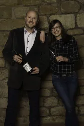Axel und Rebecca Schramm (© Weingut Schramm)