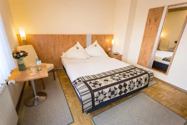Standard DZ (© Waldhotel Felschbachhof)