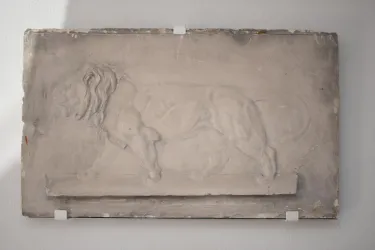 Relief Löwe