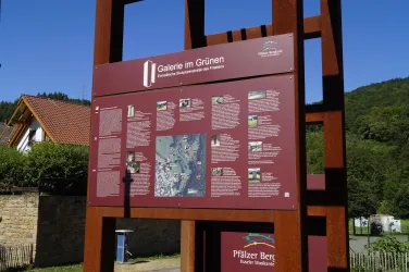 Infotafel vor dem Wohnmobilstellplatz