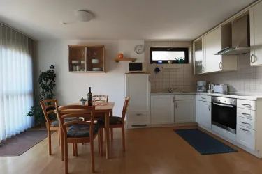 Küche mit Essbereich
