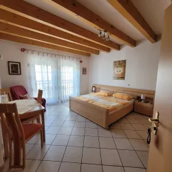 Doppel bzw. Dreibettzimmer