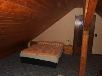 Dopppelsclafzimmer Bett 1,40 Breite, Obergeschiss (© Manfred Baumberger)