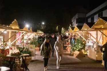 Hevert Weihnachtsmarkt (© Hevert-Arzneimittel)