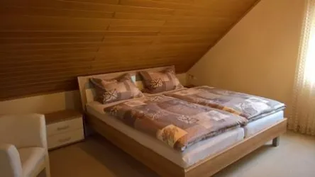 Doppelschlafzimmer 2. OG
