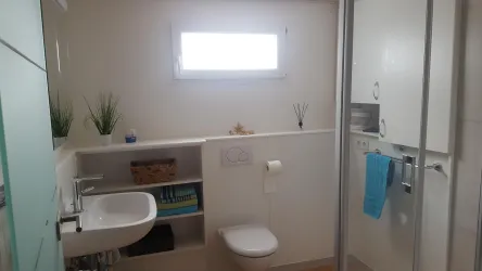 Badezimmer mit Dusche