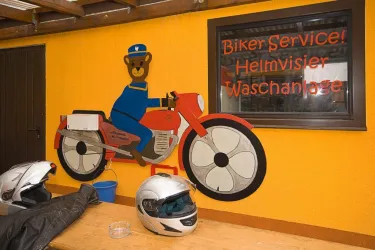 Helmwaschanlage