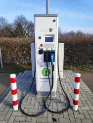 E-Ladesäule, Ansicht 1