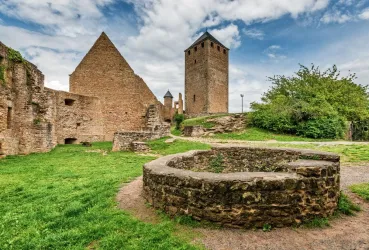 Burg Lichtenberg Brunnen