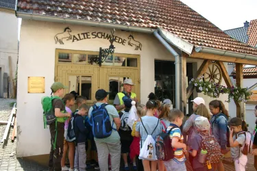 Kids on Tour an der alten Schmiede
