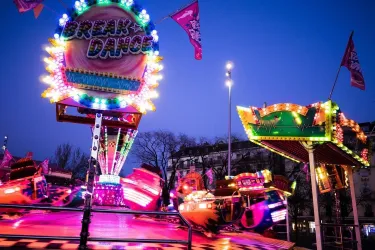 theandrasbarta-funfair-1179317_1280