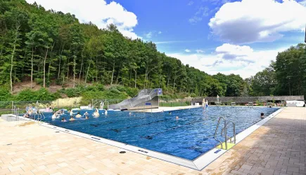 Warmfreibad Rüllberg.