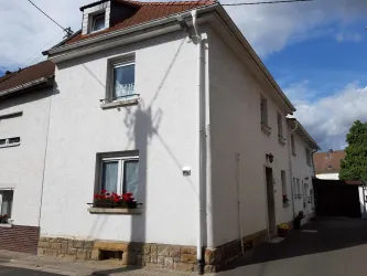 FeWo 2 Hausansicht Straße (© Heike Leibrock)