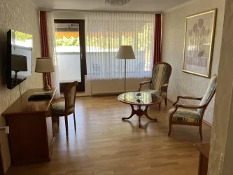 Suite 1