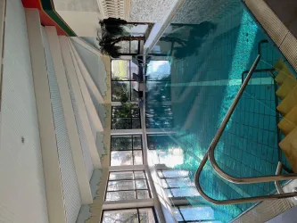 Schwimmbad2