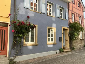 Apartment im blauen Haus