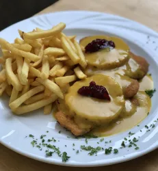Essen 4 (© Quellenpavillon)