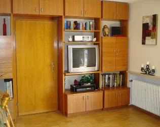 Wohnzimmerwand