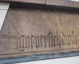 Türsturz Hospital (© Tourist-Info Otterbach-Otterberg)
