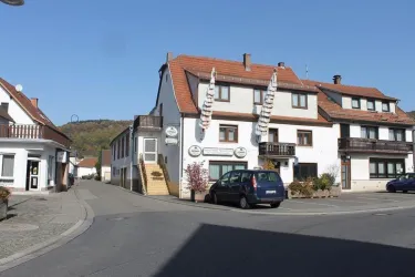 Gasthaus Born, Bedesbach, Ansicht 2 (© Tourismusbüro Pfälzer Bergland)