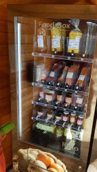 Bauerntheke Bei Milchtankstelle