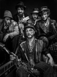 The Les Cloechards
