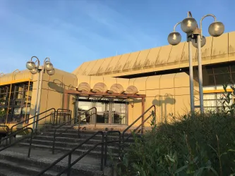 Fritz-Wunderlich-Halle, Eingang