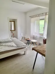 Doppelzimmer mit Flur und Bad1 (© Karl Otto Beimbauer)