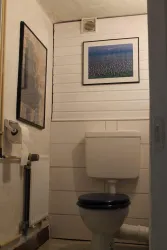 separate Toilette