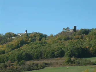 Blick auf den Remigiusberg (© FVZV Pfälzer Bergland, Foto: Klaus-Peter Kappest)