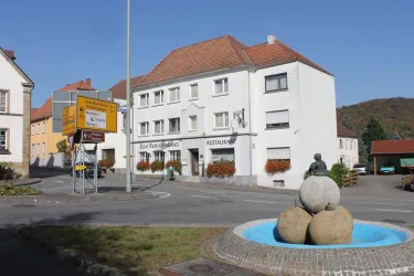 "Zum Remigiusland" Außenansicht (© Tourismusbüro Pfälzer Bergland)