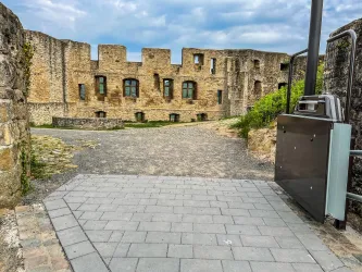 Burg barrierefrei