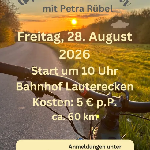 Ein Veranstaltungsplakat für eine geführte E-Bike Tour. Die Tour findet am Freitag, den 28. August 2026, um 10 Uhr am Bahnhof Lauterecken statt.