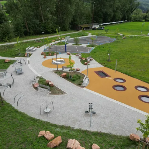 Mehrgenerationenplatz